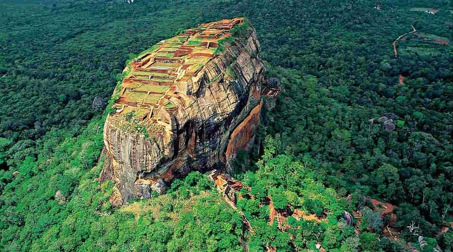 සීගිරිය එක්දින චාරිකාව